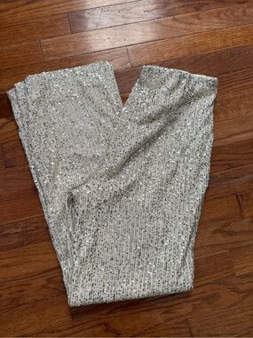 The CeCe Silver Sequin Pants Straight Leg Elastic Waist Stretchy Lined Medium